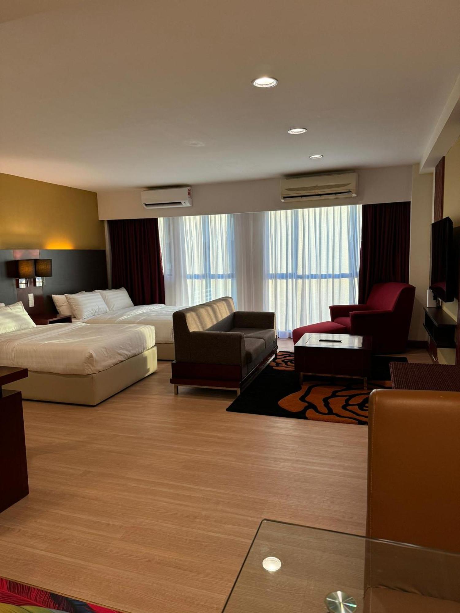 Hotel Ty At Ming Garden 4*